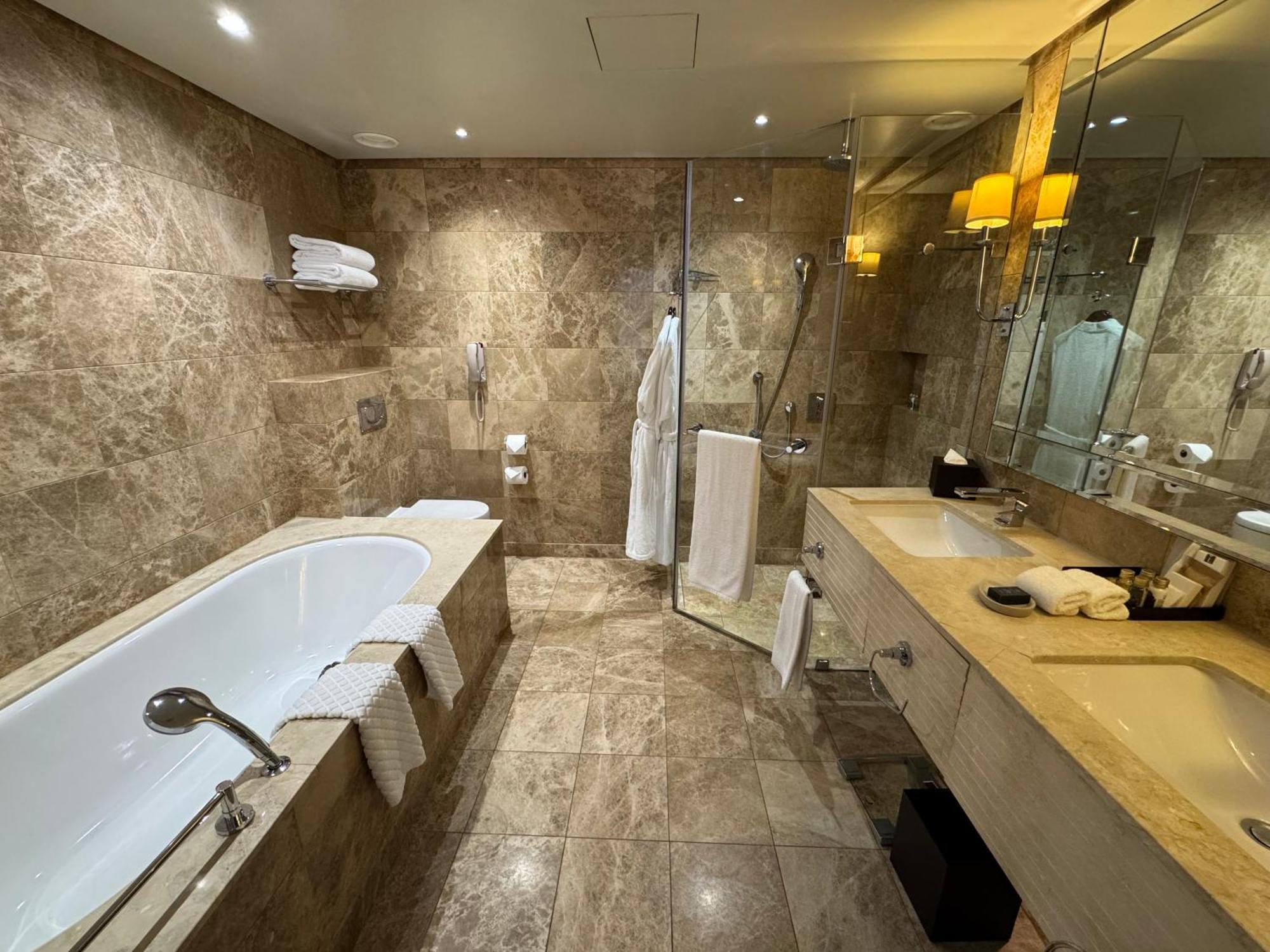 Luxury Residence At Taj Cape Town - Top Corner Apartment With Balcony - Newly Renovated المظهر الخارجي الصورة
